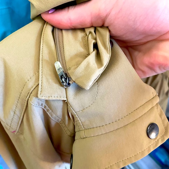 LL Bean Women’s jacket - Picture 6 of 7